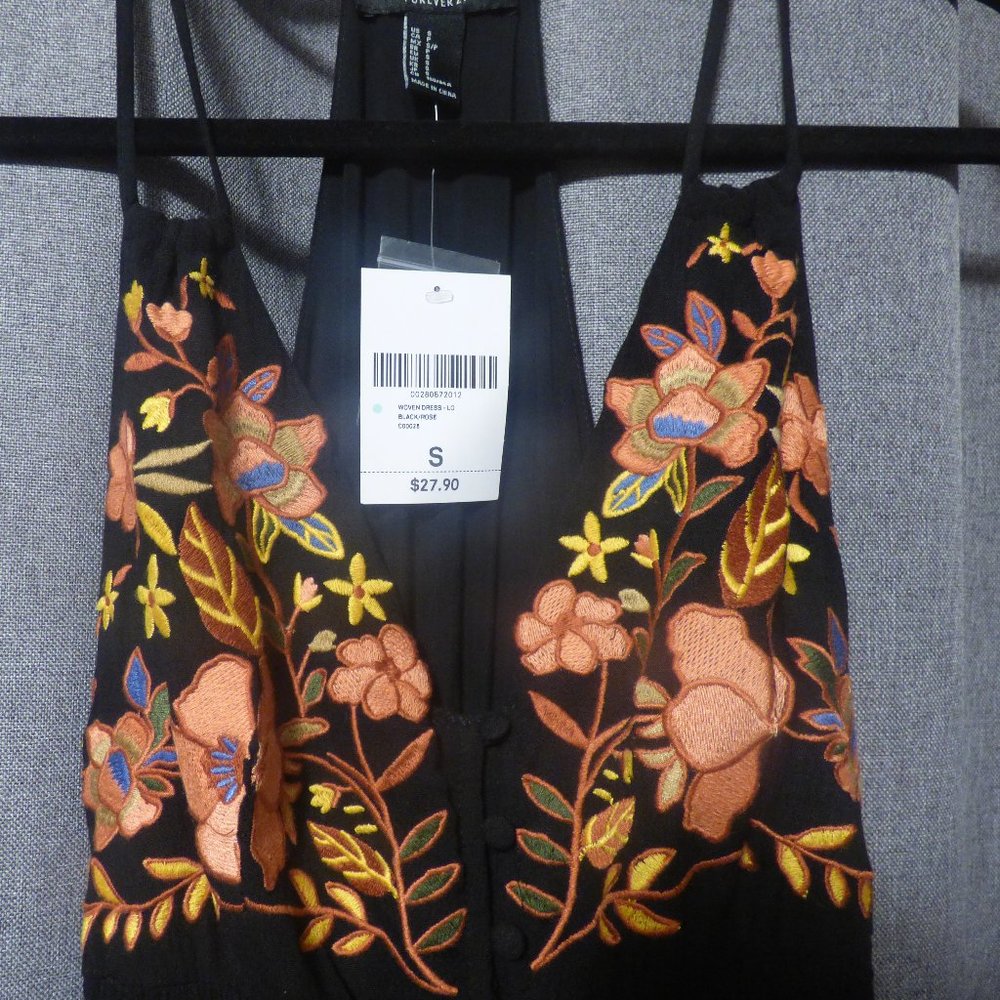 Forever 21 Embroidered Maxi Dress Small